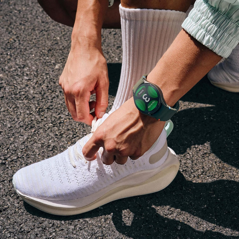 Samsung Galaxy Watch 7 44mm Bluetooth AI Smartwatch w/Energy Score, Wellness Tips, Heart Rate Tracking, Sleep Monitor, Fitness Tracker, 2024, Silver